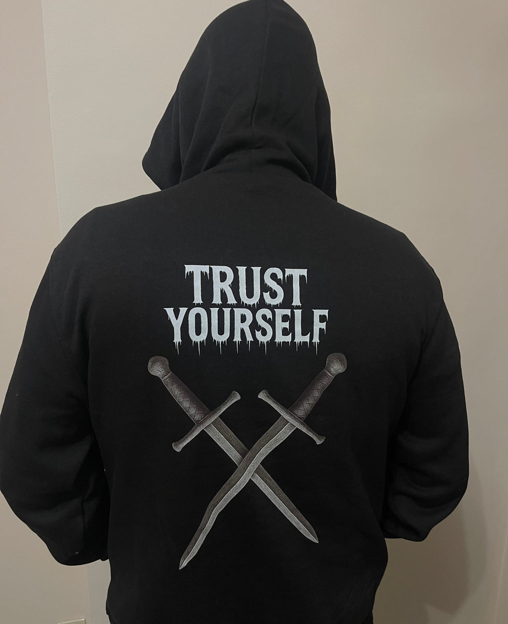 HOODIE ,,TRUST YOURSELF”