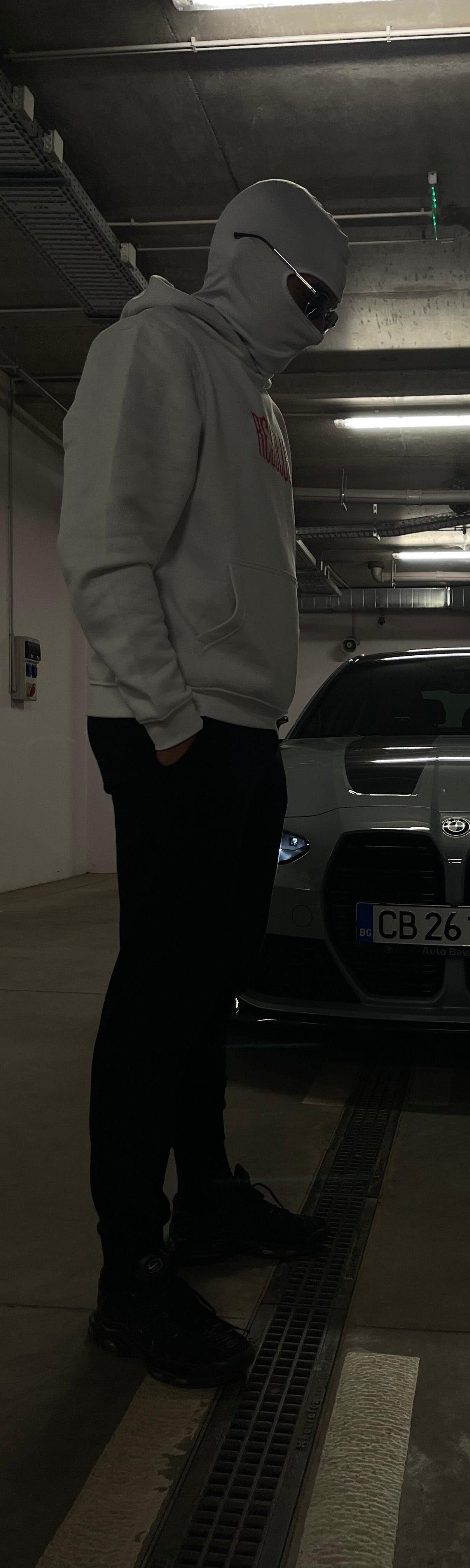 WHITE HOODIE,,NO PATH IS IMPOSSIBLE WITH FAITH"