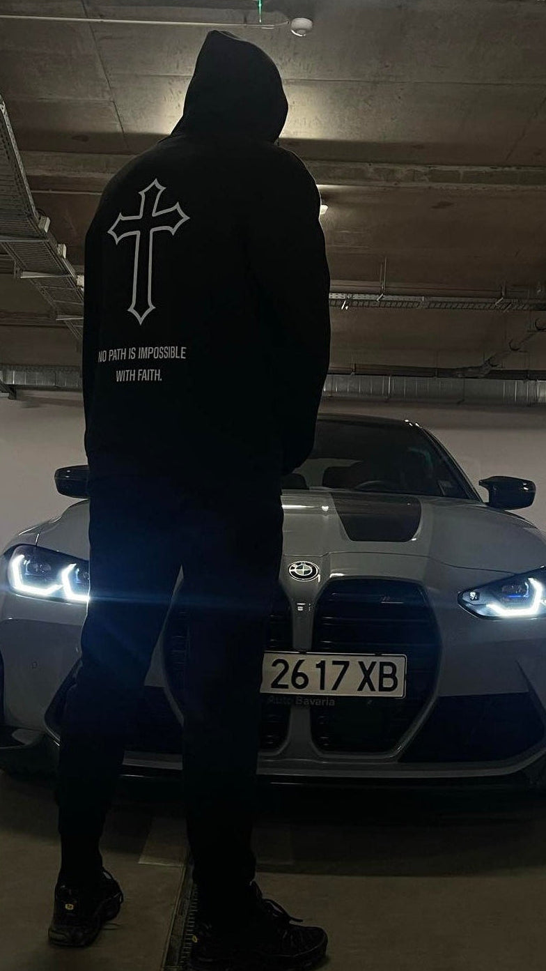 BLACK HOODIE - ,,NO PATH IS IMPOSSIBLE WITH FAITH"