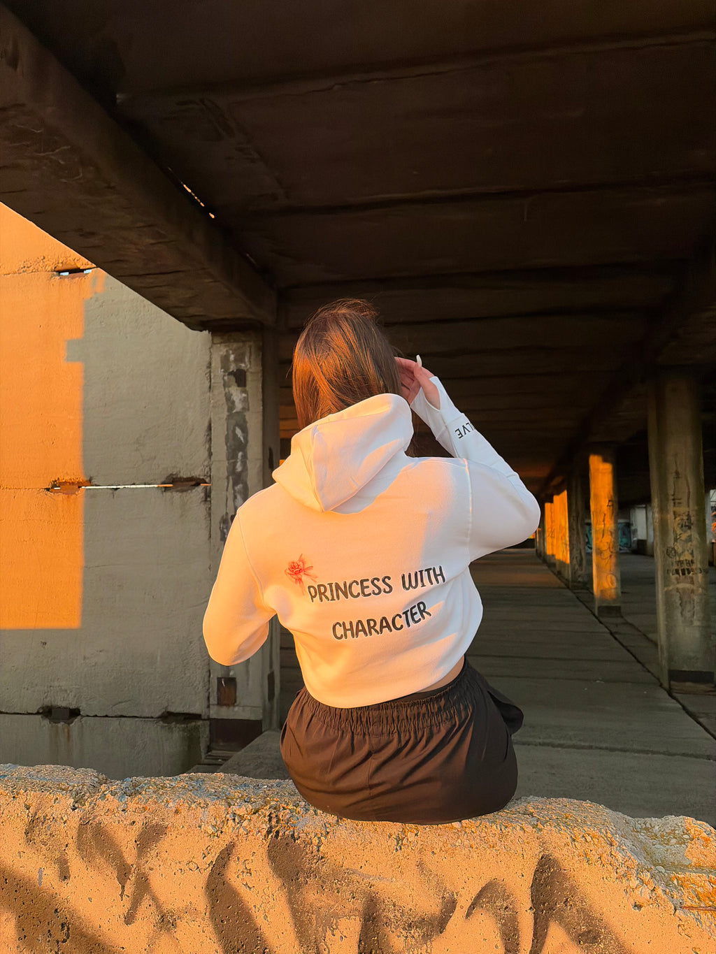 HOODIE ,,PRINCESS WITH CHARACTER”