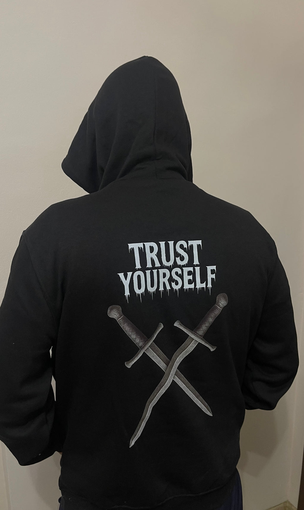HOODIE ,,TRUST YOURSELF”