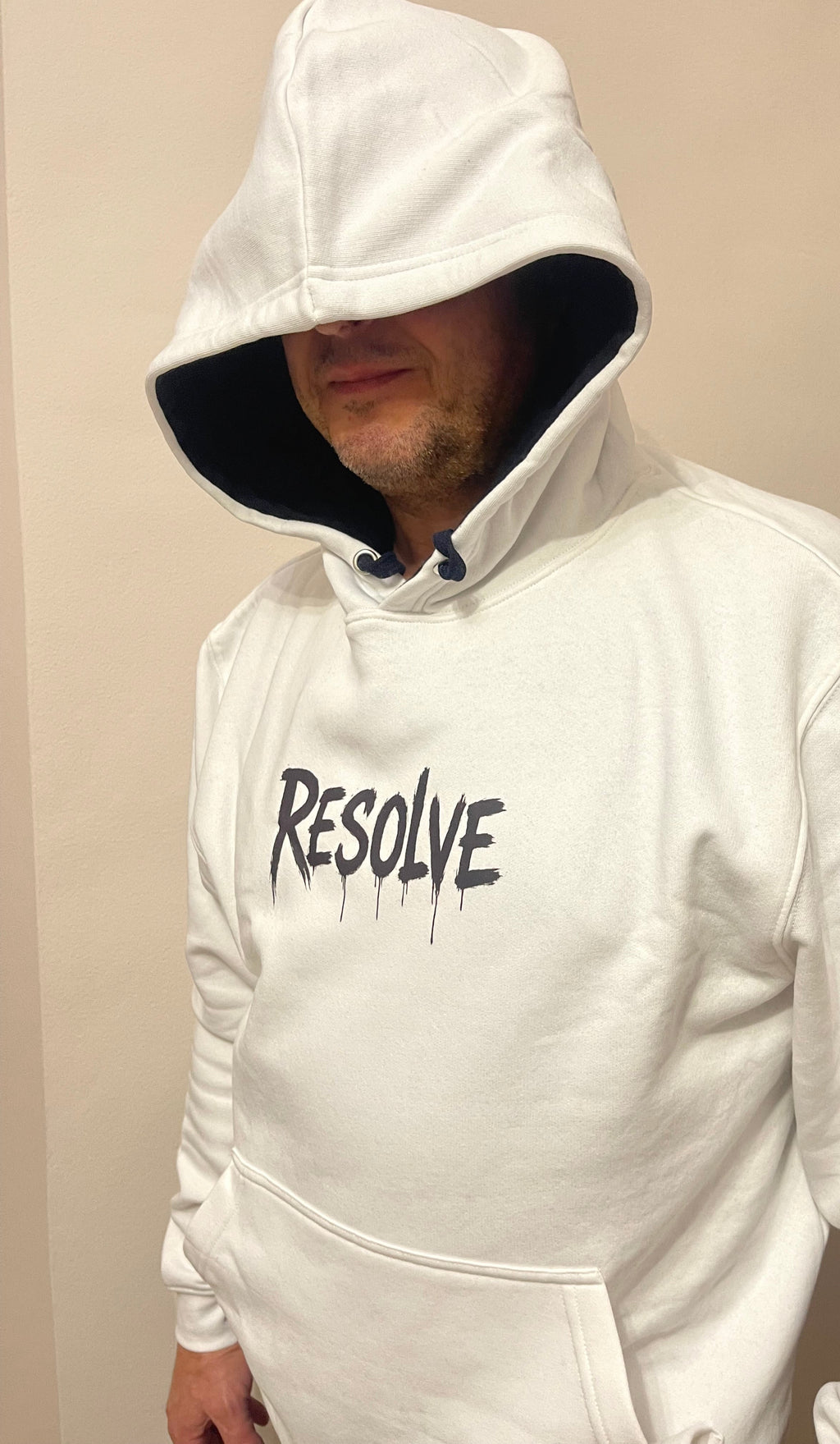 WHITE HOODIE - ,,RESOLVE”